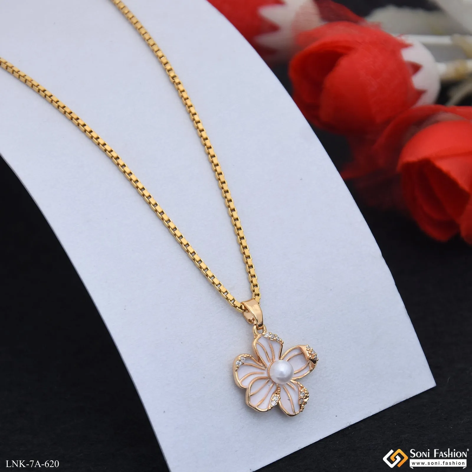 Dazzling Design Gold Plated Chain Pendant for Ladies - Style A620