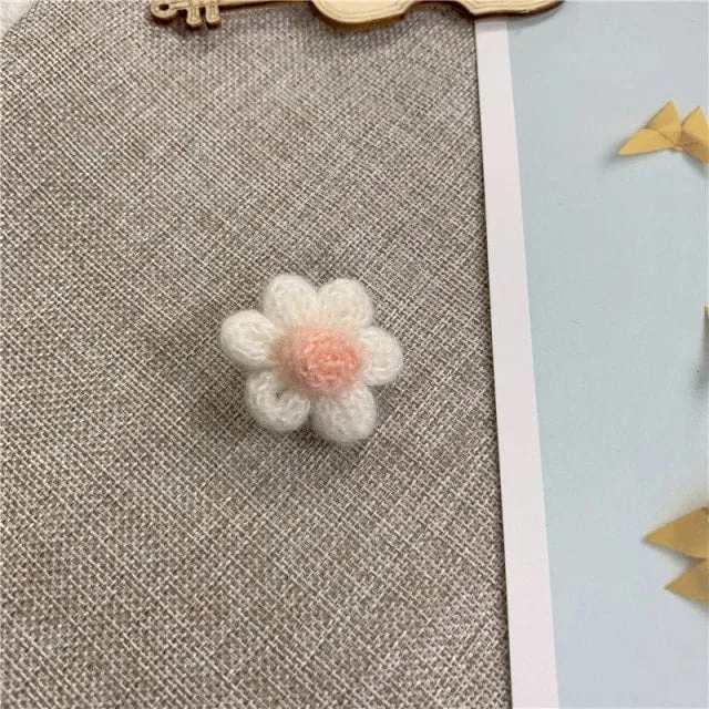 Kawaii Small Flower Brooch