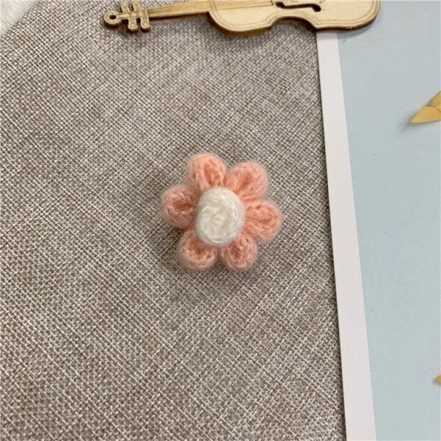 Kawaii Small Flower Brooch