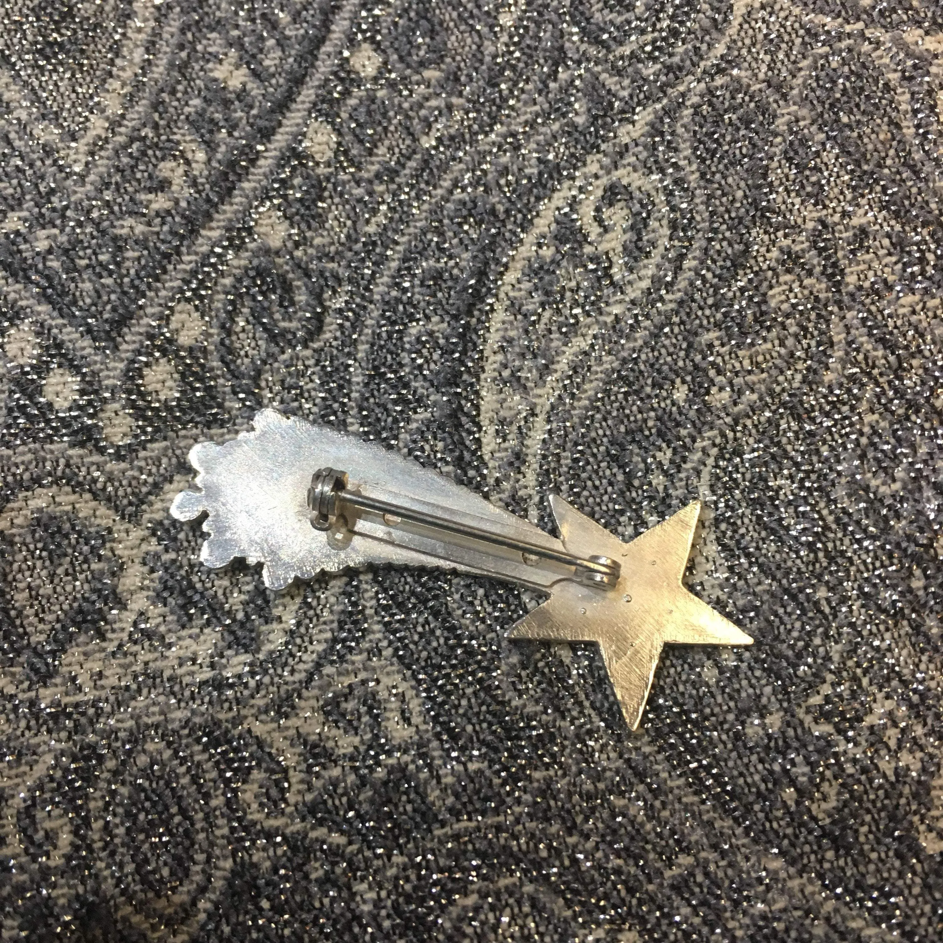 Shooting Star silver brooch