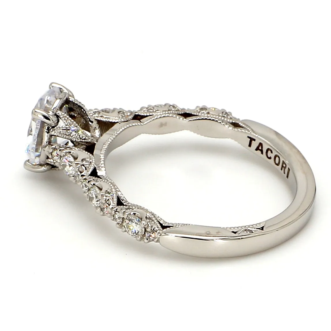 Tacori Petite Crescent Oval Solitaire